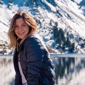 Meet your Posher, Hayley